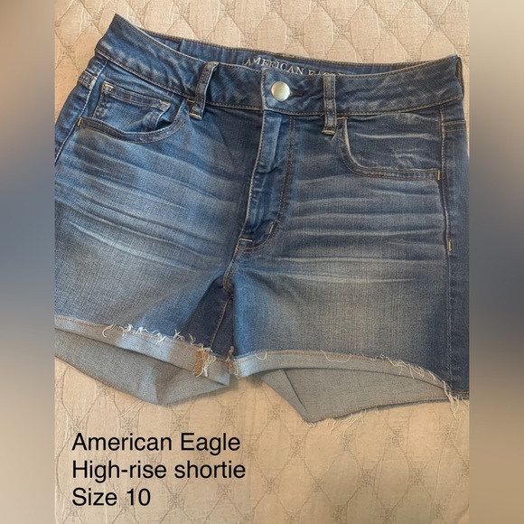 Denim shorts - Picture 2 of 5